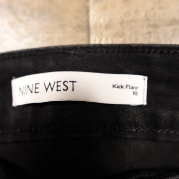 Nine West Kick Flare Jeans Women’s Size 10 Black High Rise Coated Denim Waxed - Picture 3 of 12